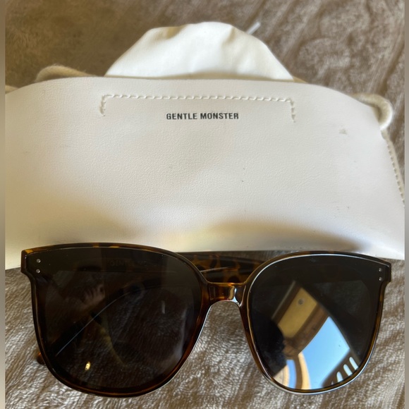 Gentle Monster my Ma polarized sunglasses - Picture 8 of 12
